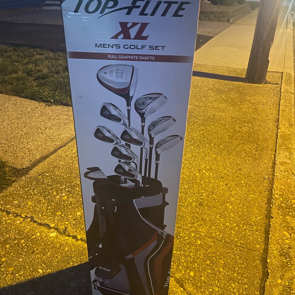 Top Flite Men's Golf Set with Graphite Shafts